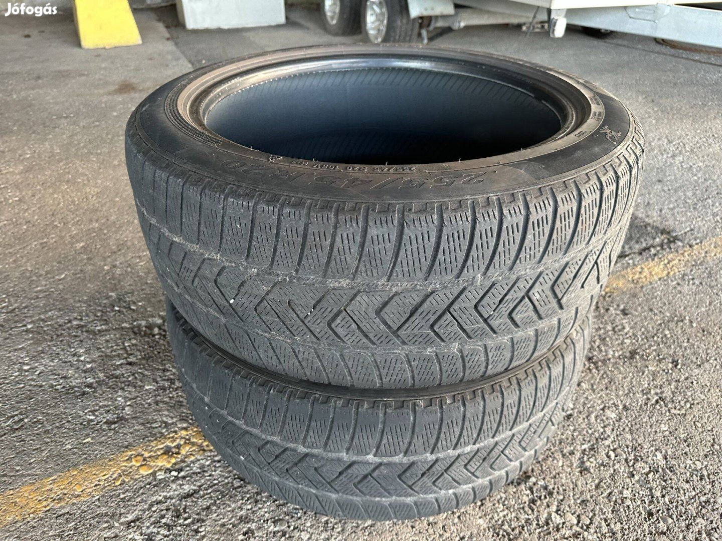 255/45R20 105V Pirelli téli gumi Tesla Model X [2db]